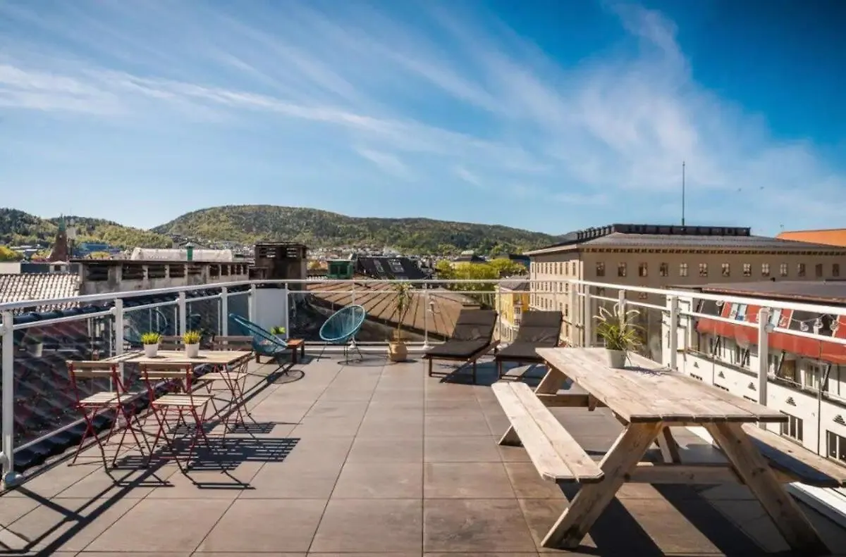 Apartment By Torgalmenningen Bergen