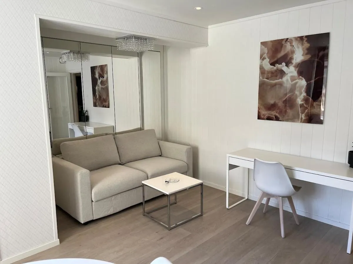 Apartment By Torgalmenningen Bergen